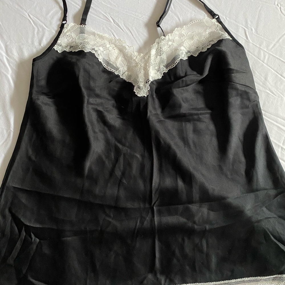 Victoria Secret PJ Set - Picture 2 of 4